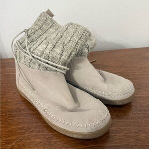 Cozy Knit-Trimmed Women's Boots